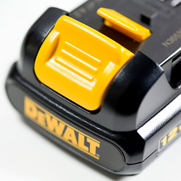 furadeira_e_parafusadeira_3_8_12v_127v__110v__dcd710d2_br_dewalt_89339544_0f5c_600x600.jpg Furadeira e Parafusadeira de Impacto 3/8" 12V DCD710D2-BR 127V (110V) Dewalt - Imagem 4